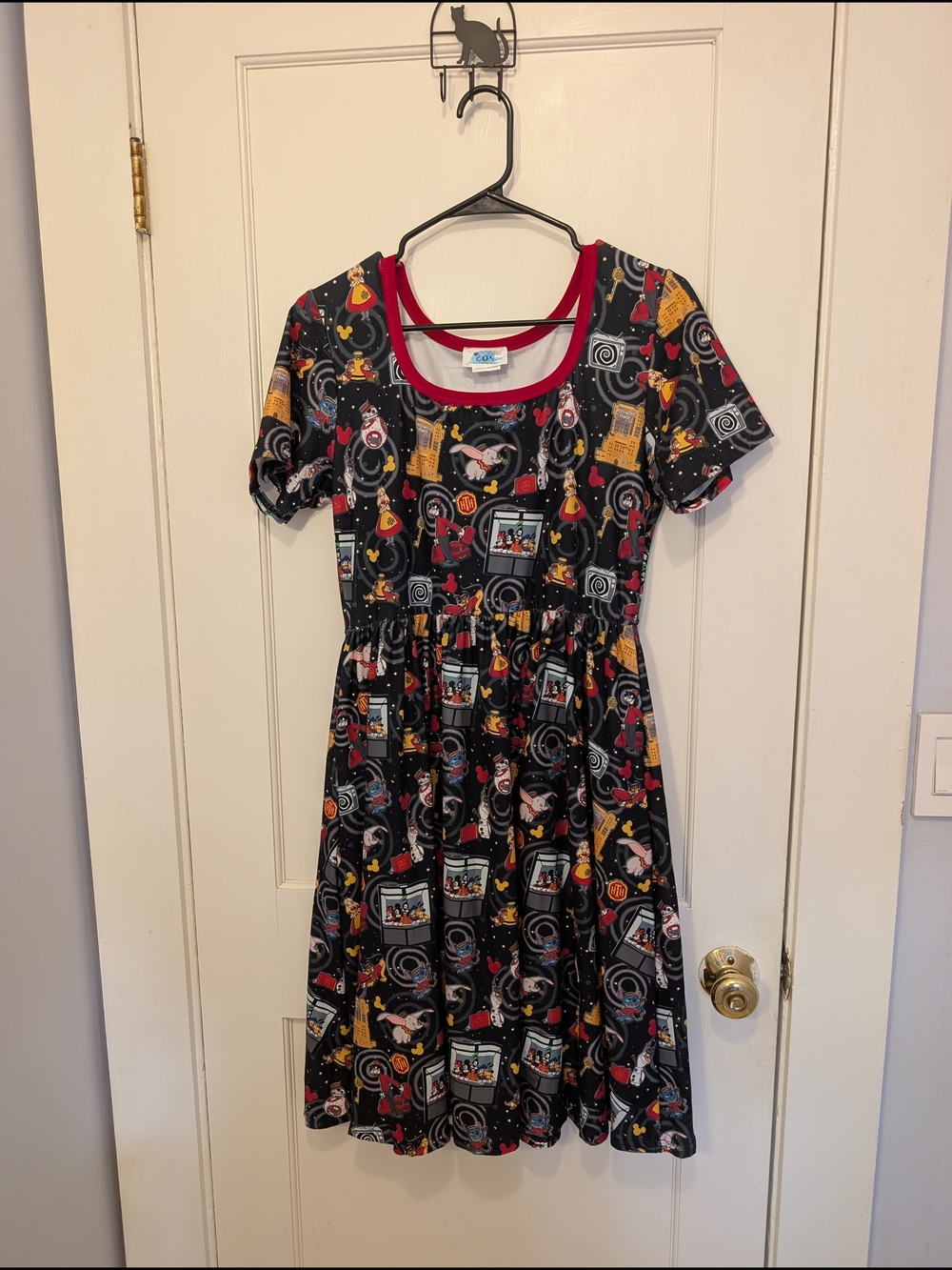 Tower Of Terror Print Scoop Neck Dress - Picture 3 of 4